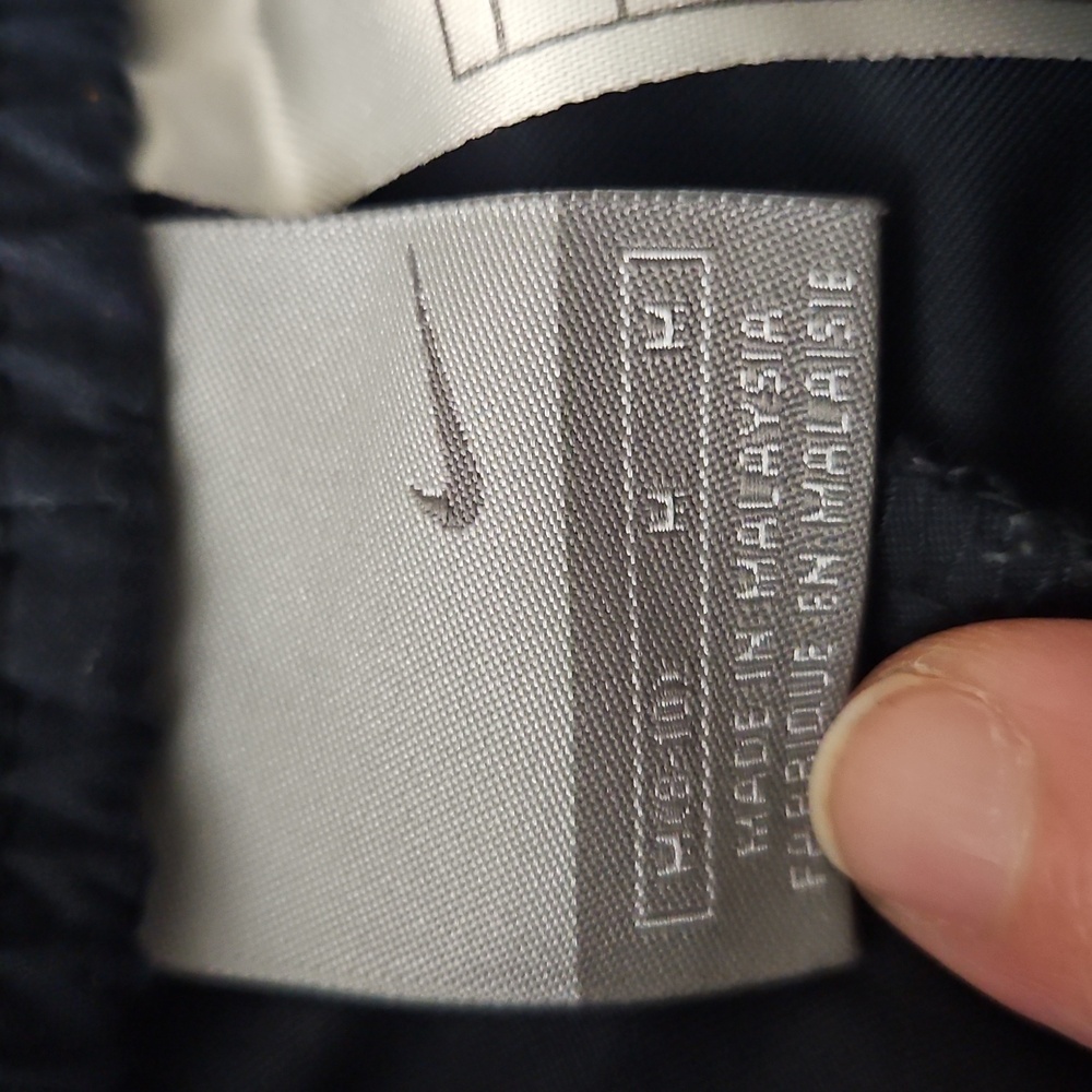 Medium (8-10) Nike Athletic Pants‎ - Picture 4 of 4